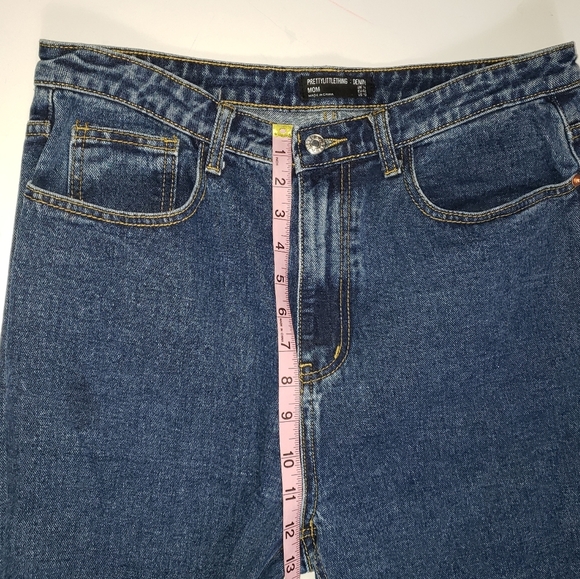 Pretty Little Thing Mom High Rise Jeans Sz 10 Dark Wash Distressed Ripped Denim - Picture 12 of 12